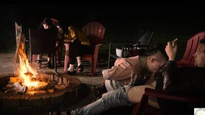 Submissive Hazel Paige enjoys cum smore service by the fire - drtuber