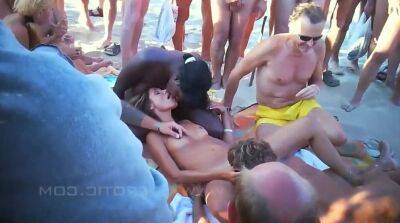 Public beach group fucking - sunporno.com