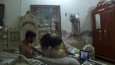 Pakistani womans live sex show with partner - sunporno.com - Pakistan