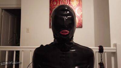 Latex Mask - upornia