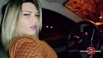 A MELHOR GULOSA DA LOIRA BOQUINHA DE VELUDO, DENTRO DO CARRO | MELODY ANTUNES | COMPLETO NO XRED - xvideos.com - Brazil